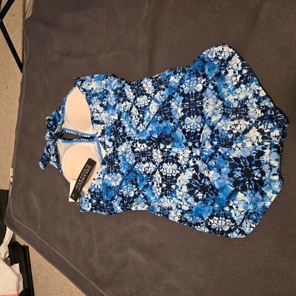 Blue Cut Out Sleeveless Bodysuit Swimwear - Picture 1 of 3